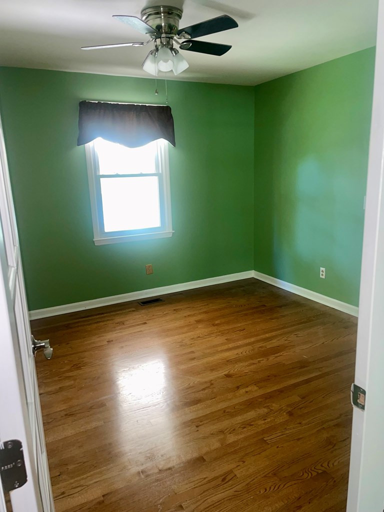 122 Henrietta Street Sumter, SC 29150 - Photo 9 of 18