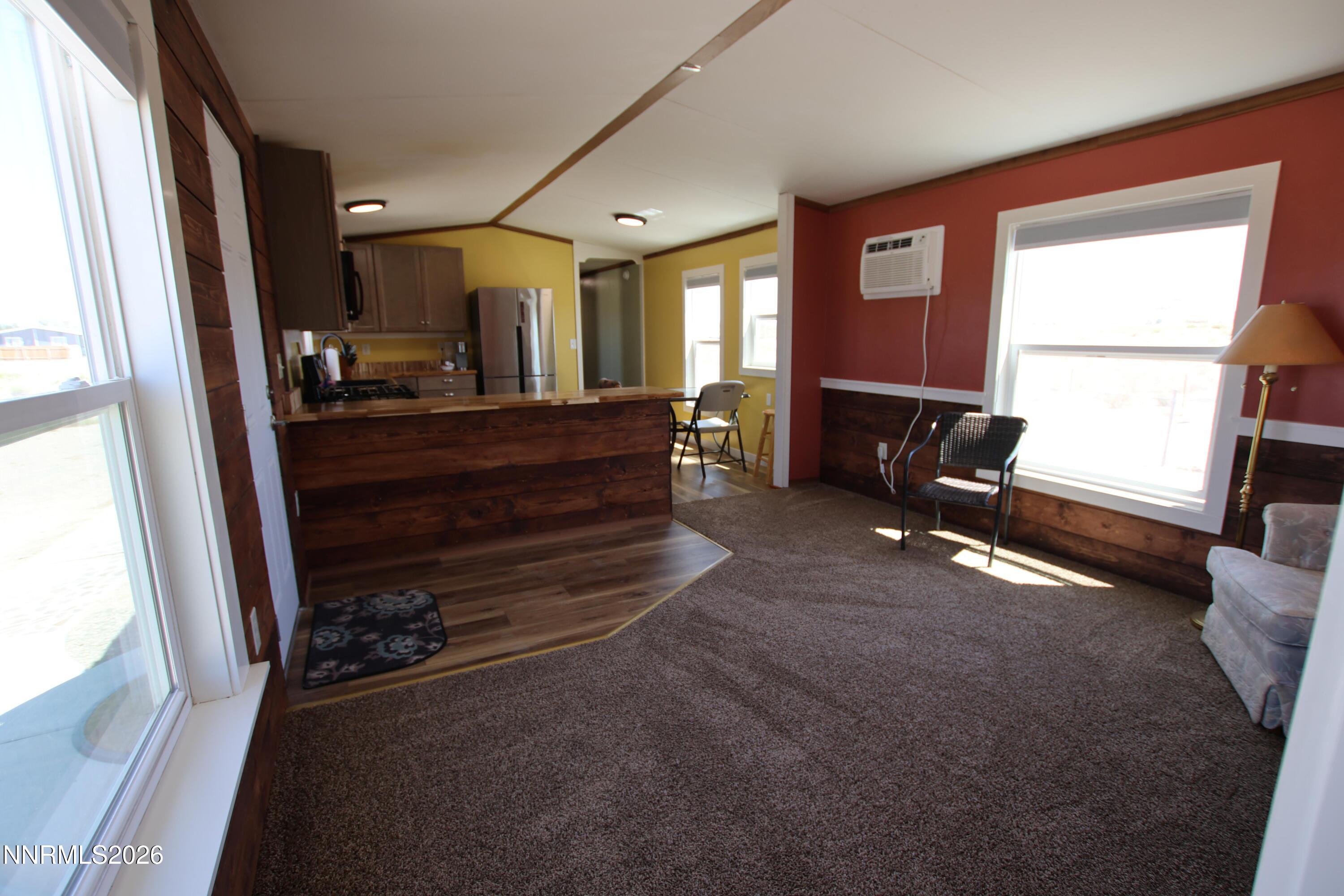 8 Falcon Way Yerington, NV 89447 - Photo 6 of 28 7U3A3711