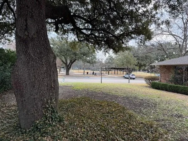 $3,300 | 3501 Northwest Parkway, Dallas, TX 75225