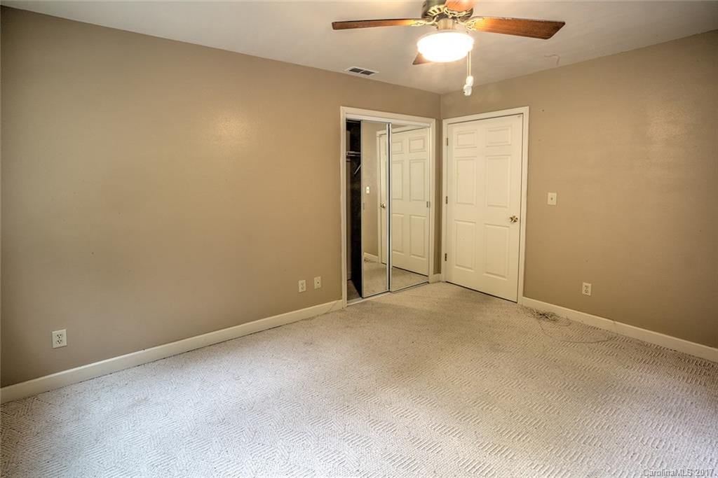 343 Franks Cove Road Brevard, NC 28712 - Photo 7 of 16 Gallery Image 7