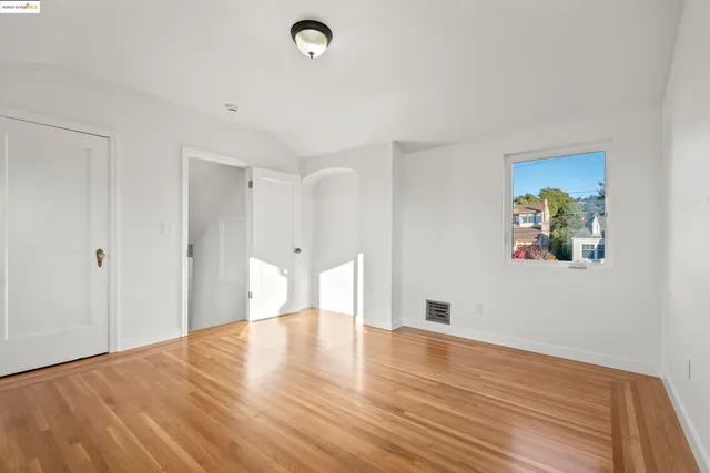 $6,250 | 510 Pomona Avenue, Albany, CA 94706