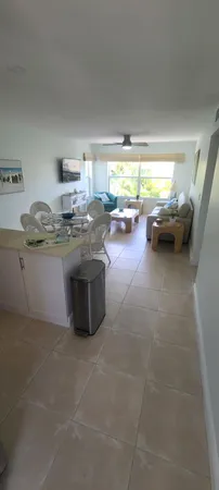 $2,900 | 605 Sombrero Beach Road, Unit 203, Marathon, FL 33050