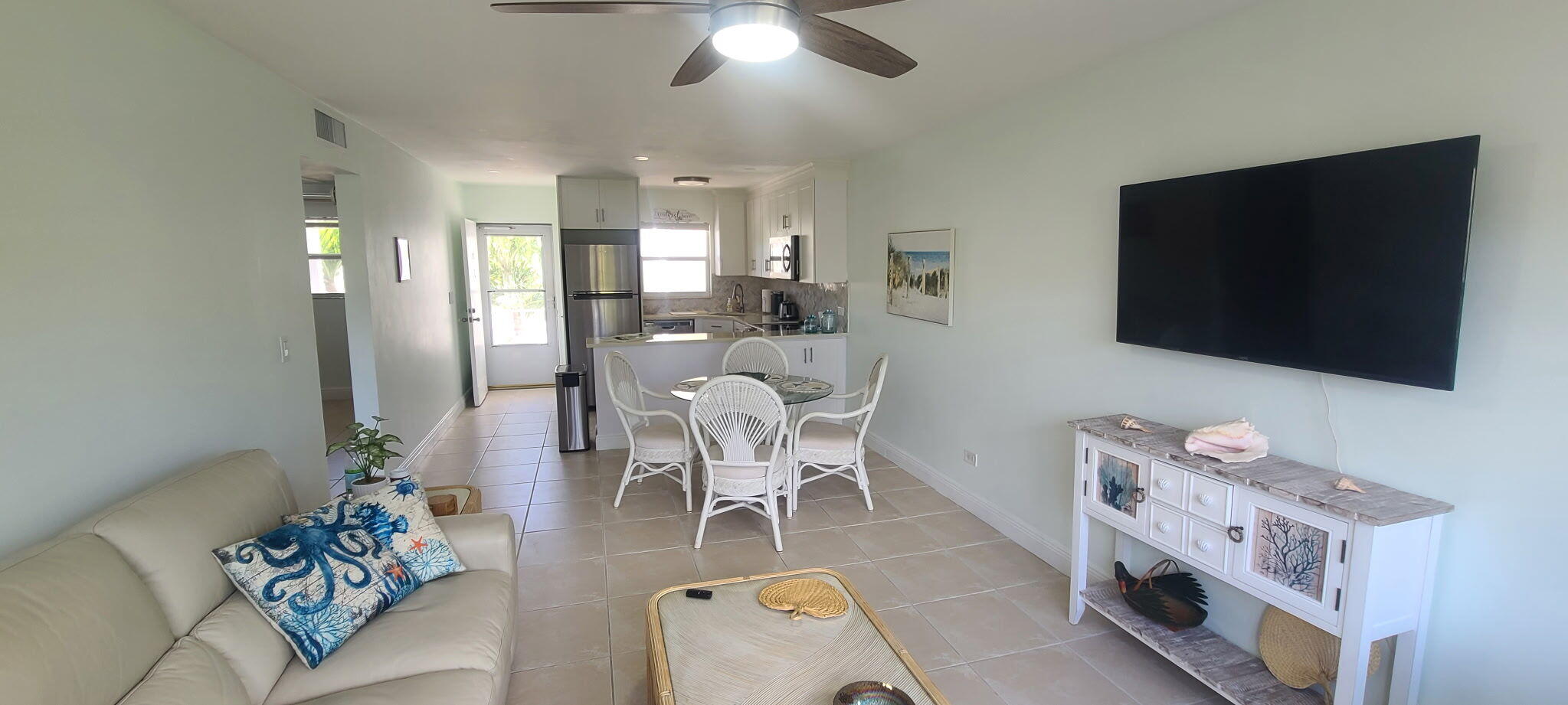 605 Sombrero Beach Road, Unit 203 Marathon, FL 33050 - Photo 5 of 11 1168111260718616061