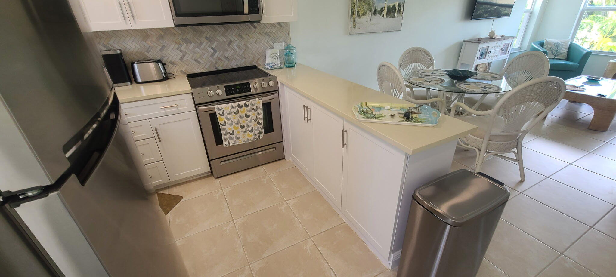 605 Sombrero Beach Road, Unit 203 Marathon, FL 33050 - Photo 7 of 11 3583519606955767782