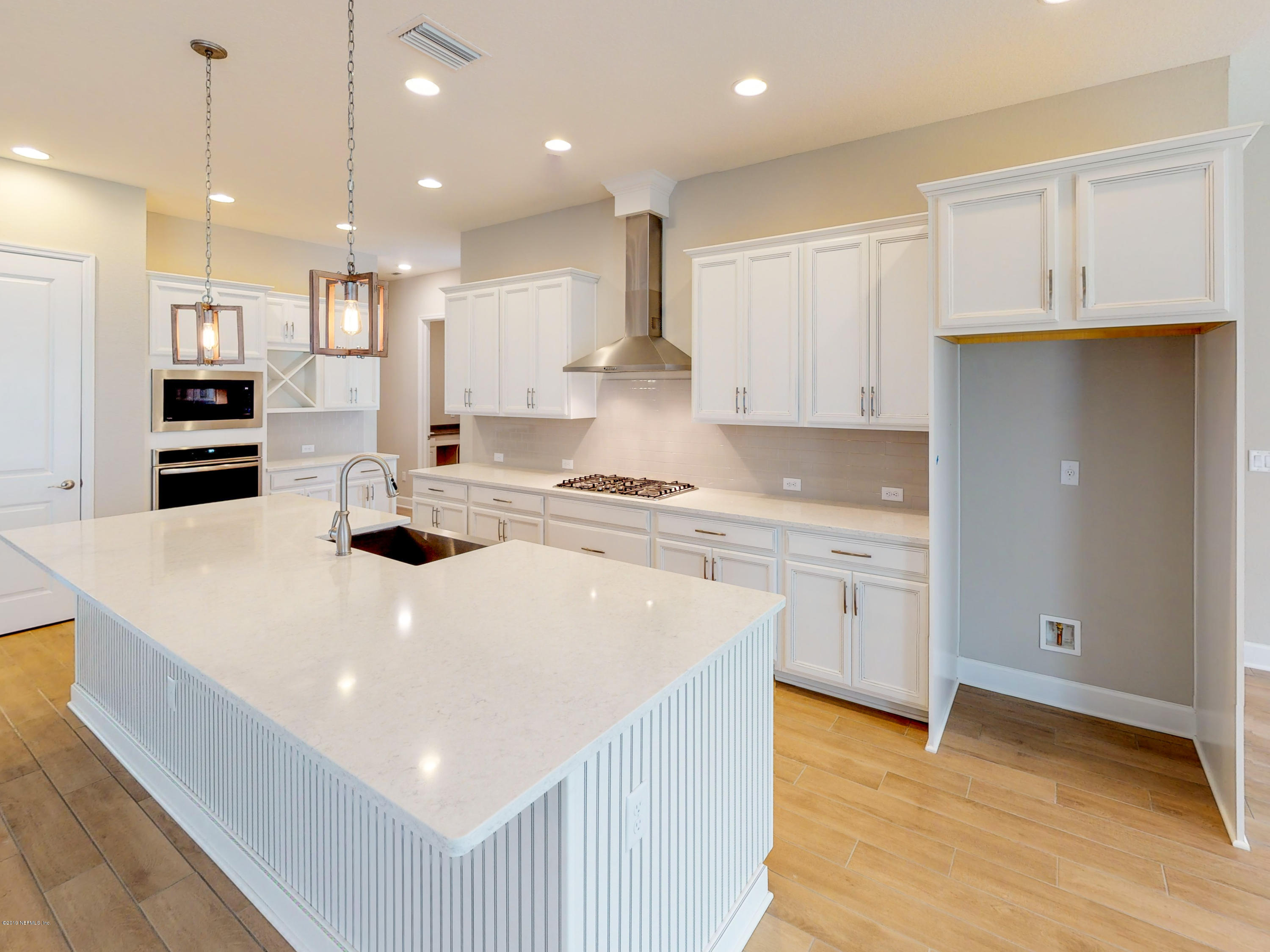 67 Clarendon Rd-21