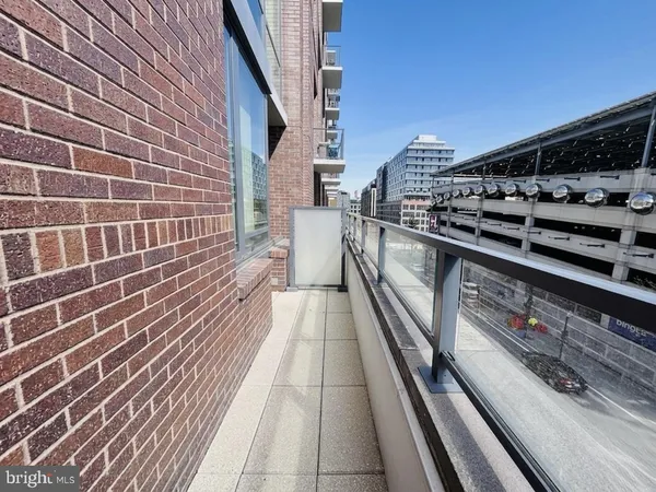 $5,900 | 70 N Street Southeast, Unit N301, Washington, DC 20003