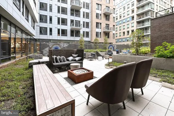 $5,900 | 70 N Street Southeast, Unit N301, Washington, DC 20003
