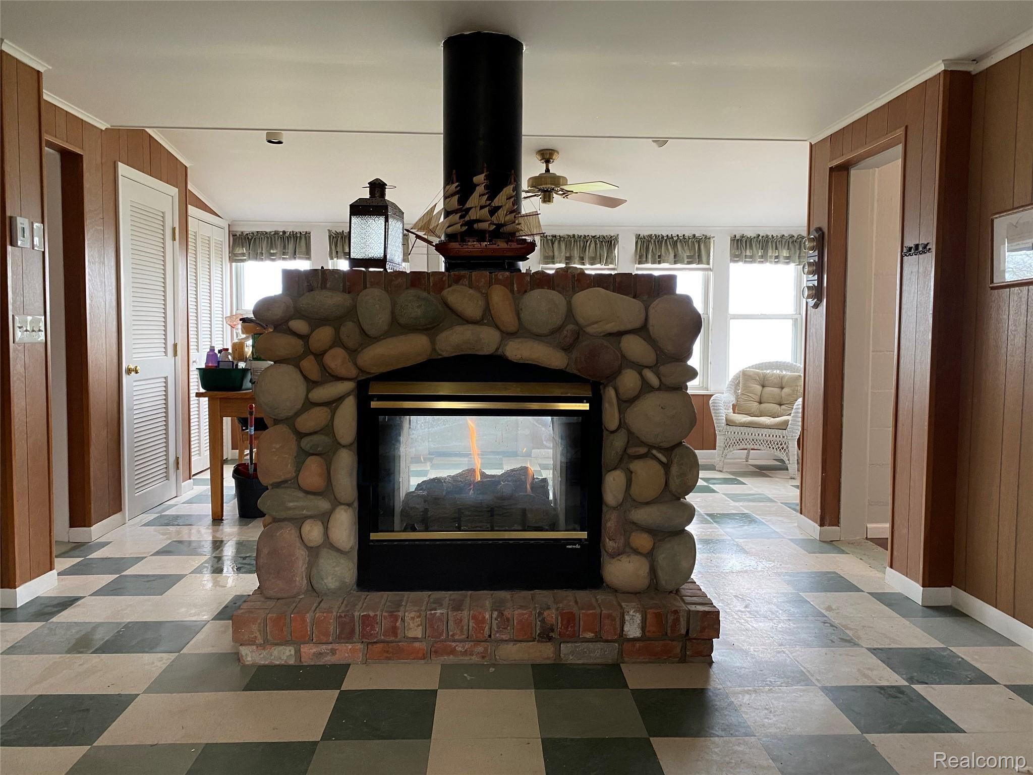 2881 South Lakeshore Road Applegate, MI 48401 - Photo 8 of 20 IMG-8130.jpg
