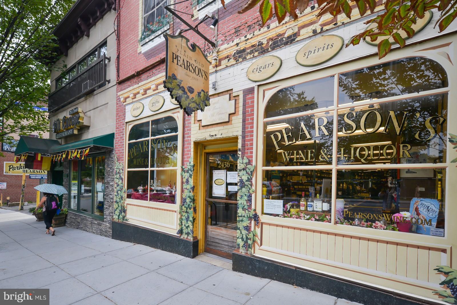2135 Tunlaw Road Northwest Washington, DC 20007 - Photo 45 of 48 a view of street with sitting area