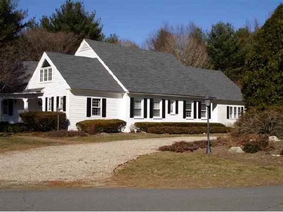 111 Ridgewood Avenue Keene, NH 03431 - Photo 1 of 7