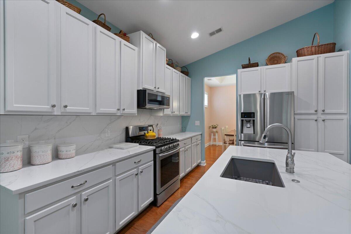 205 Overcup Loop Summerville, SC 29486 - Photo 8 of 53 08-SNY09021_1
