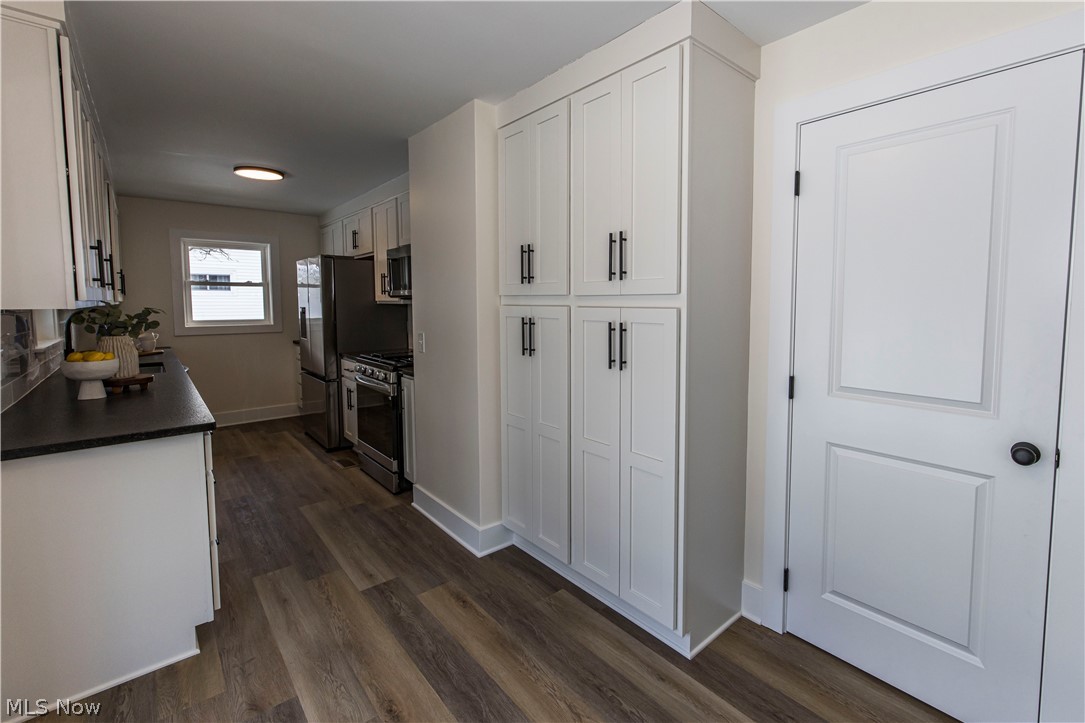 7939 Longview Road Broadview Heights, OH 44147 - Photo 11 of 32 Gallery Image 11