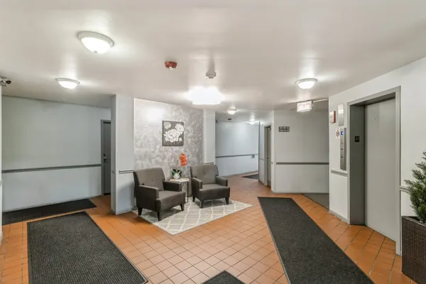 $215,000 | 2600 Brookwood Way Drive, Unit 316A, Rolling Meadows, IL 60008