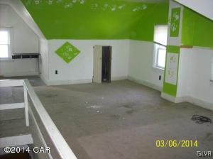 683 North Locust Street Hazleton, PA 18201 - Photo 8 of 12 030