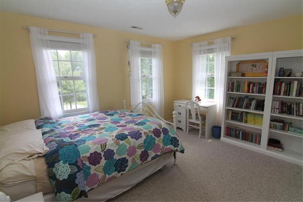 2 Knights Road Shrewsbury, MA 01545 - Photo 15 of 23 Gallery Image 15