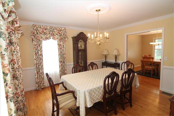 2 Knights Road Shrewsbury, MA 01545 - Photo 8 of 23 Gallery Image 8