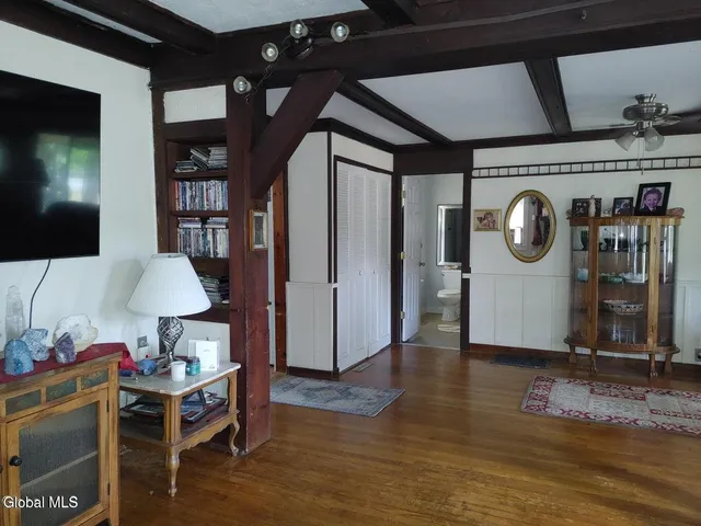 $1,100 | 2001 State Highway 9N, Unit 1, Ticonderoga, NY 12883