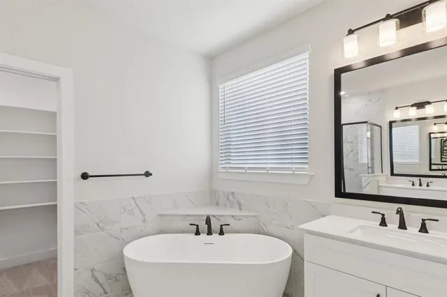 $474,999 | 3726 Blooming Pr Drive, Crandall, TX 75114