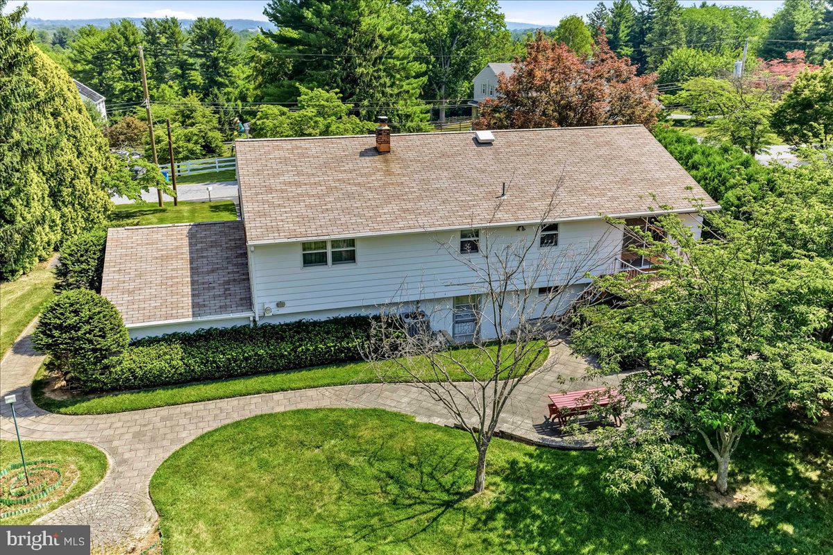 1400 East Keller Road Pottstown, PA 19465 - Photo 5 of 47