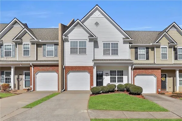 $2,050 | 2369 Suwanee Pointe Drive, Lawrenceville, GA 30043