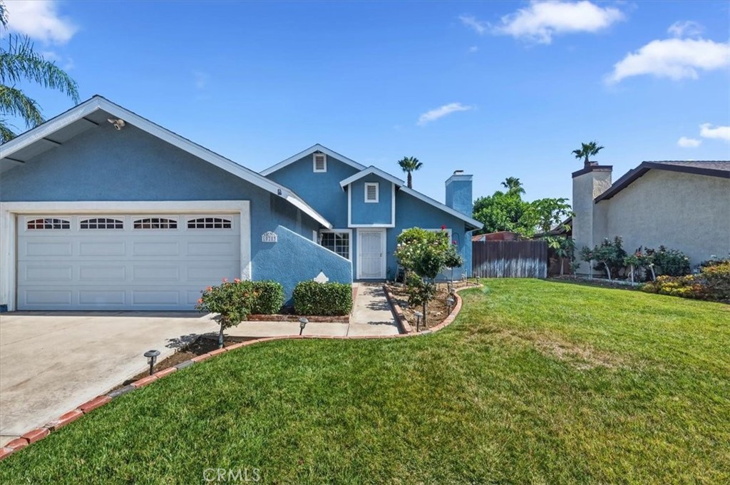 10283 Rouselle Drive Jurupa Valley, CA 91752 - Photo 5 of 35