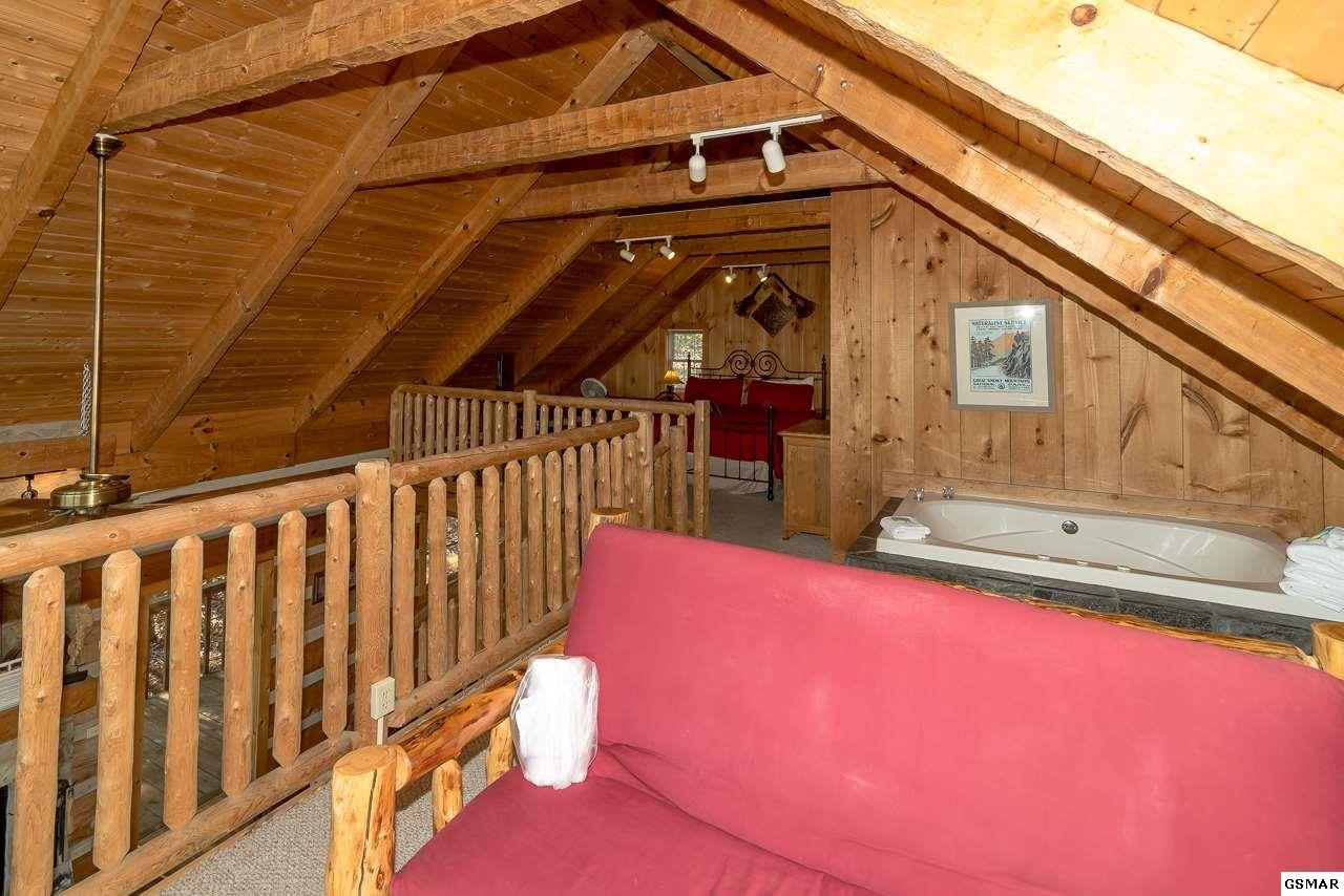 1910 Bluff Ridge Road, Unit AROOMWITHAVIEW Sevierville, TN 37876 - Photo 15 of 30 Gallery Image 15
