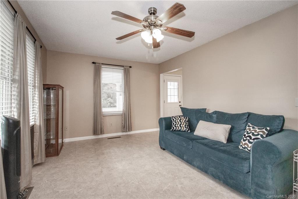 2211 Joe Road Statesville, NC 28625 - Photo 5 of 22 Gallery Image 5
