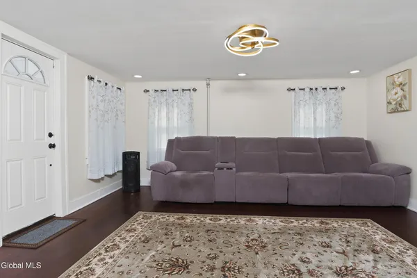 $349,900 | 1321 Helderberg Avenue, Rotterdam, NY 12306