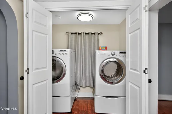 $349,900 | 1321 Helderberg Avenue, Rotterdam, NY 12306