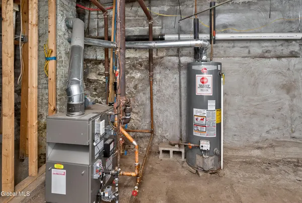 $349,900 | 1321 Helderberg Avenue, Rotterdam, NY 12306