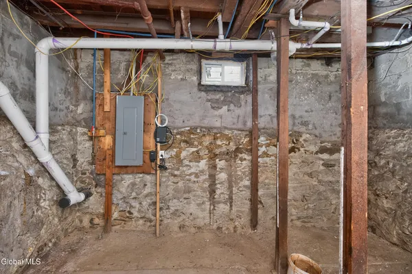 $349,900 | 1321 Helderberg Avenue, Rotterdam, NY 12306