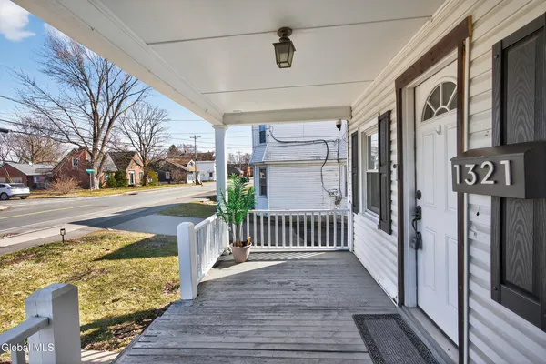 $349,900 | 1321 Helderberg Avenue, Rotterdam, NY 12306