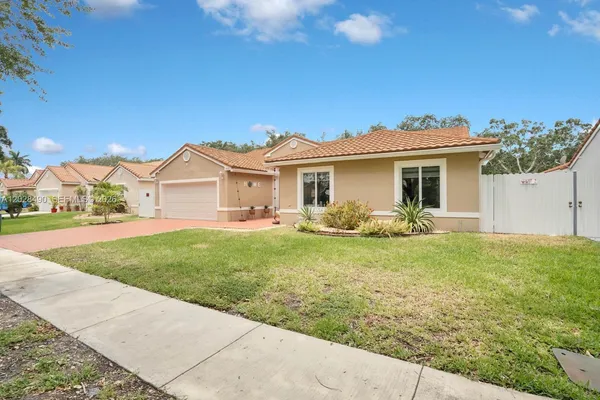 $725,000 | 1910 Southwest 135th Way, Miramar, FL 33027