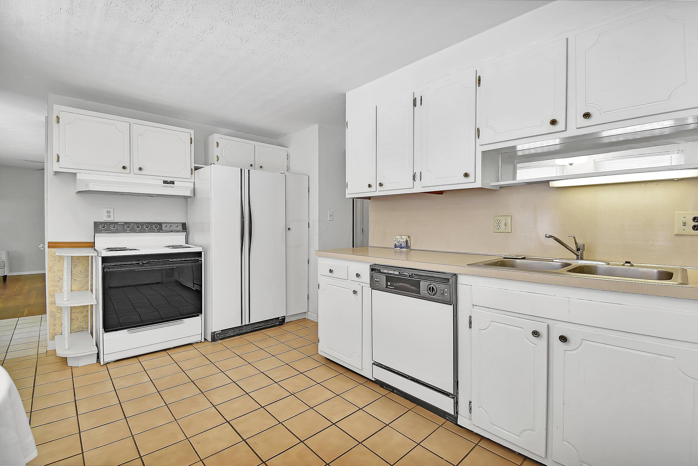 6548 Devonhill Road Columbus, OH 43229 - Photo 10 of 28 Gallery Image 10