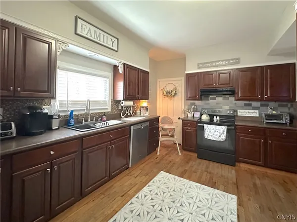 $234,900 | 469 White Street, Sangerfield, NY 13480