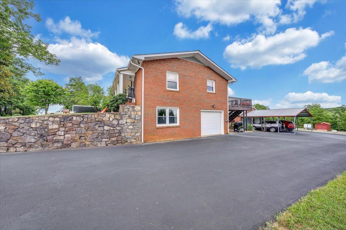 1315 Bonbrook Mill Road Rocky Mount, VA 24151 - Photo 5 of 27 05-Rapid Imagery-5492