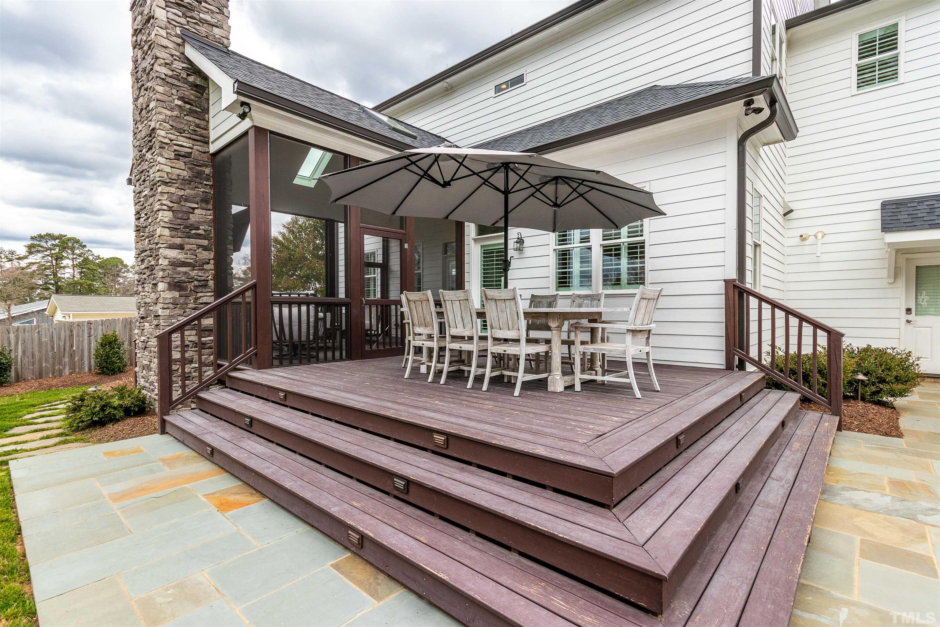 641 Cranbrook Road Raleigh, NC 27609 - Photo 36 of 39 a view of a chairs and tables in the balcony