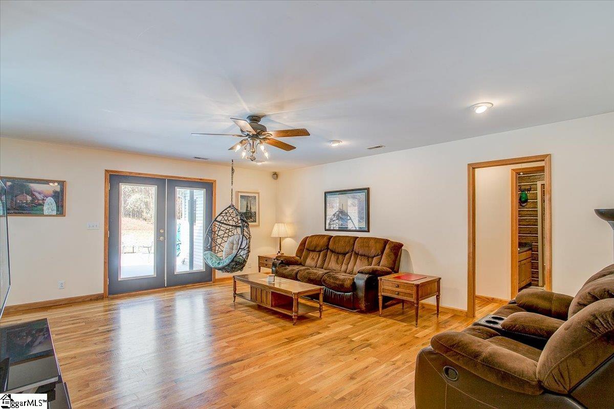 2101 Old Mill Road Easley, SC 29642 - Photo 4 of 36