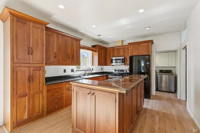 a close view of sink and tap