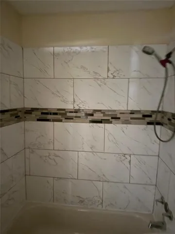 $1,700 | 1612 Maplewood Drive, Harvey, LA 70058