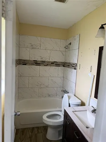 $1,700 | 1612 Maplewood Drive, Harvey, LA 70058