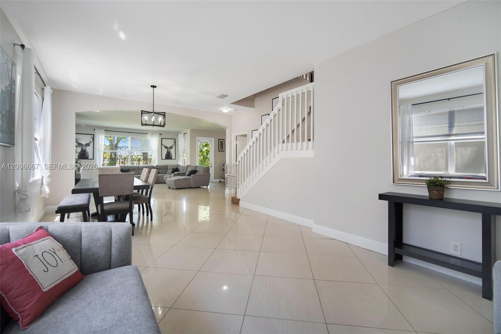 1225 Rose Gate Boulevard Riviera Beach, FL 33404 - Photo 5 of 31