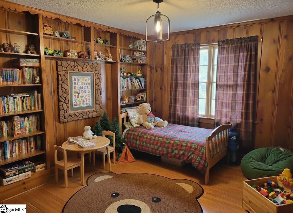 207 Alpine Way Greenville, SC 29609 - Photo 5 of 21 virtually staged