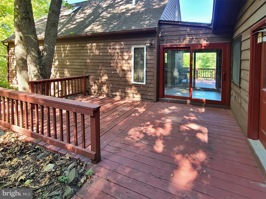 1245 Khyber Pass Road Linden, VA 22642 - Photo 7 of 55 Main entrance and decking