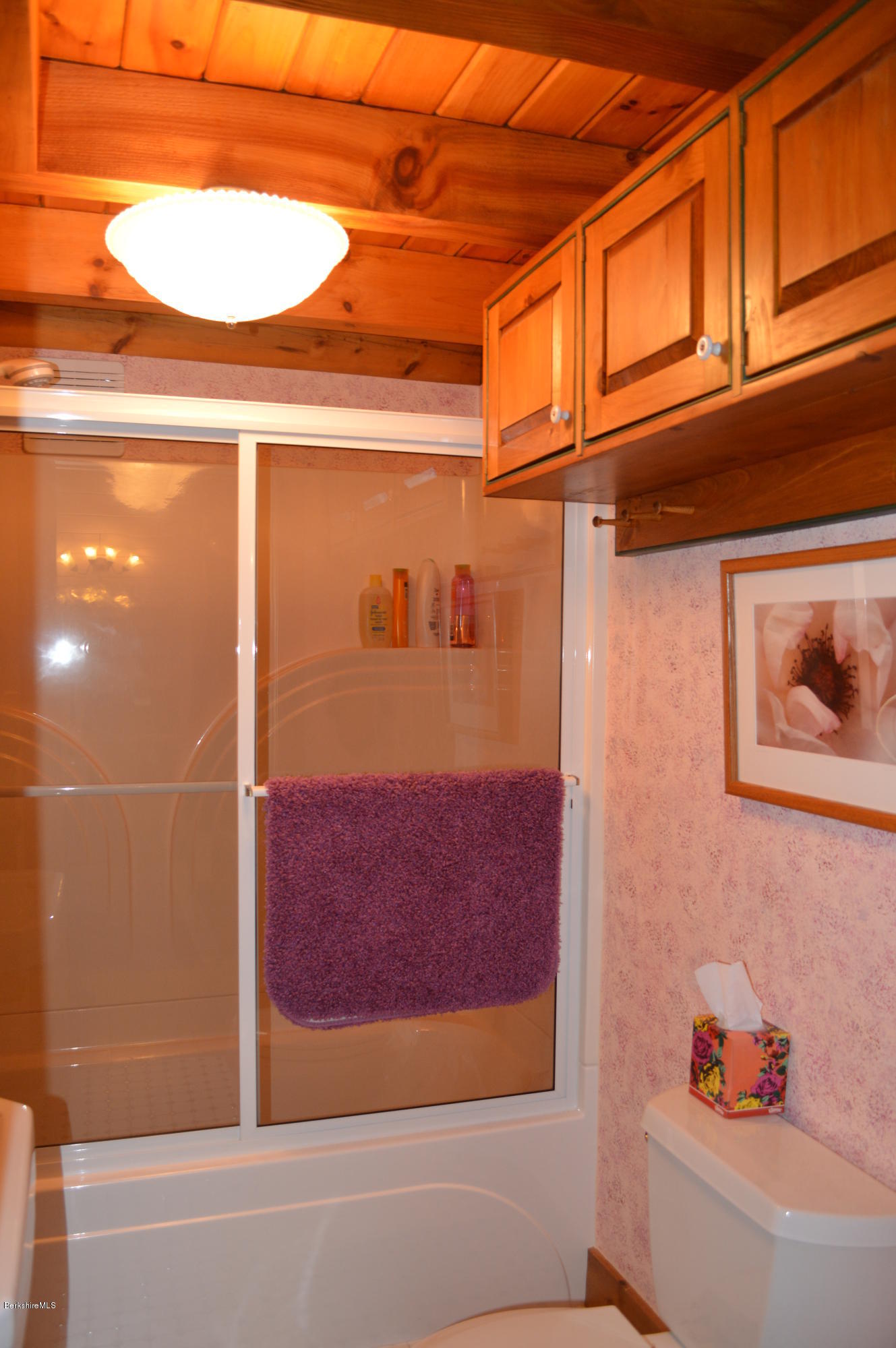 47 Jericho Road Hancock, MA 01267 - Photo 22 of 33 a bathroom with a bathtub and shower