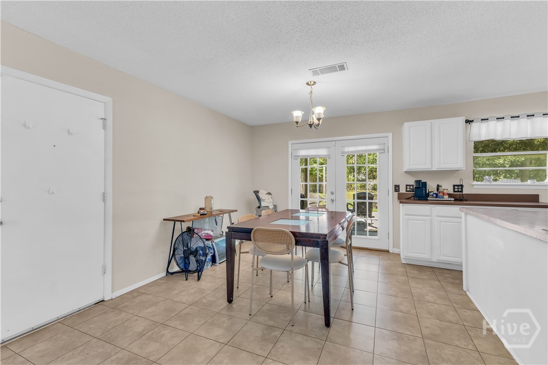 1072 Ricade Drive Hinesville, GA 31313 - Photo 6 of 19 Gallery Image 6