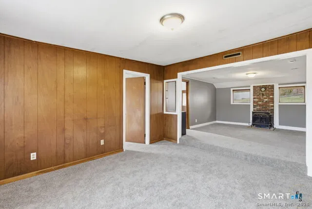 $2,500 | 76 Skinner Street, East Hampton, CT 06424