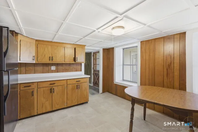 $2,500 | 76 Skinner Street, East Hampton, CT 06424