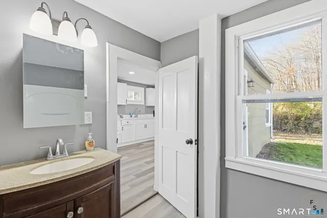 $2,500 | 76 Skinner Street, East Hampton, CT 06424