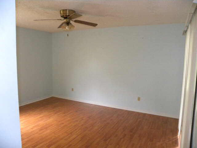 201 North Beech Street Foley, AL 36535 - Photo 4 of 10